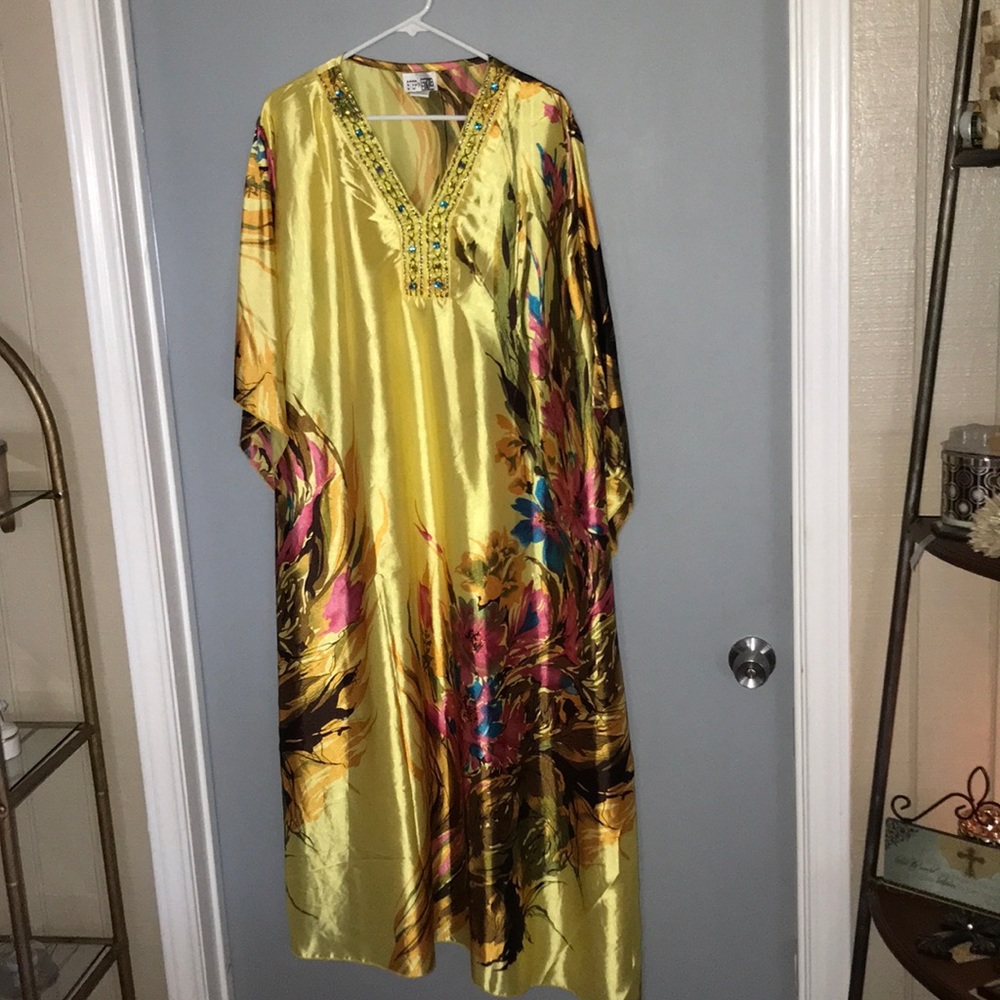 Beautiful Caftan with Jeweled Front